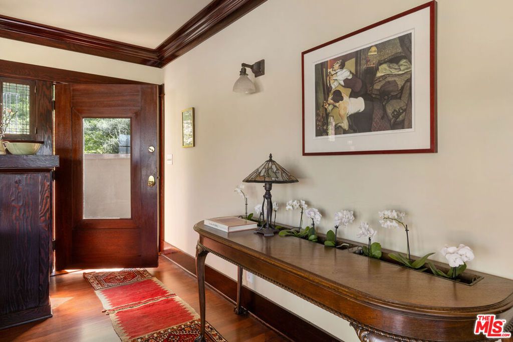 Image 4 of property listing at 4026 Berenice Avenue, Los Angeles, CA 90031