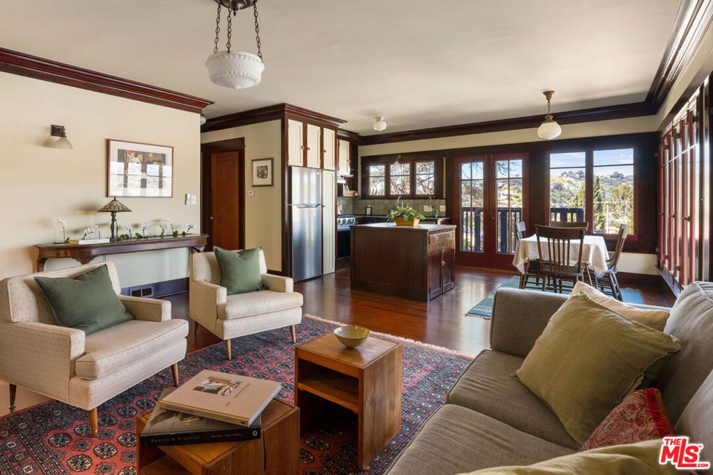 Image 9 of property listing at 4026 Berenice Avenue, Los Angeles, CA 90031