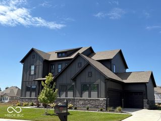 11362 Briargate Drive, Fishers, IN 46040