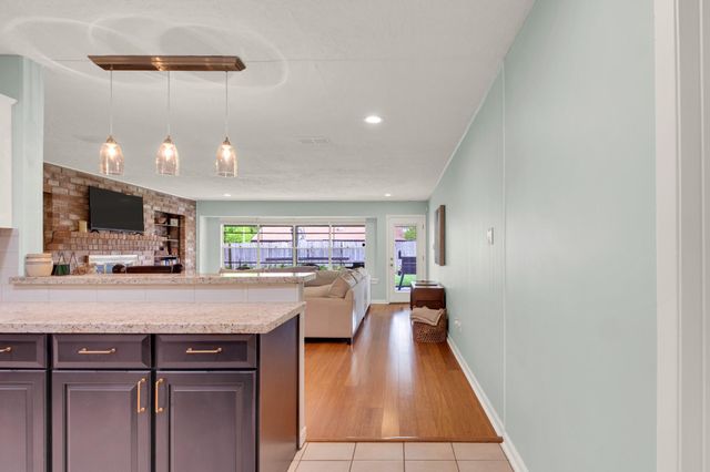 16603 Rigger Lane, Houston, TX 77062