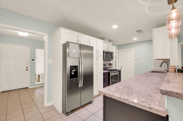 16603 Rigger Lane, Houston, TX 77062