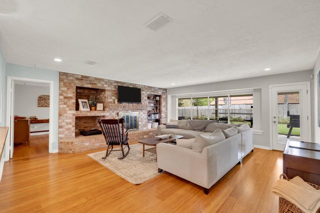 16603 Rigger Lane, Houston, TX 77062