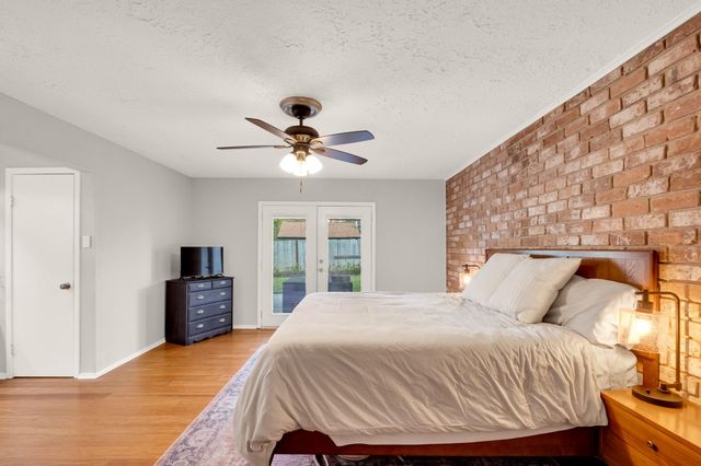 16603 Rigger Lane, Houston, TX 77062