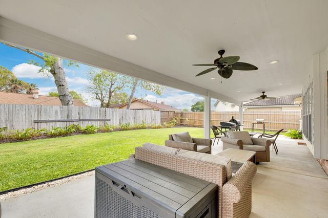 16603 Rigger Lane, Houston, TX 77062