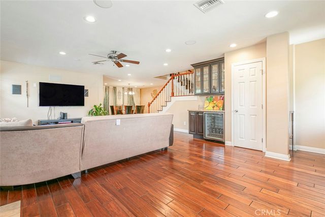 7129 Forbes Avenue, Van Nuys, CA 91406