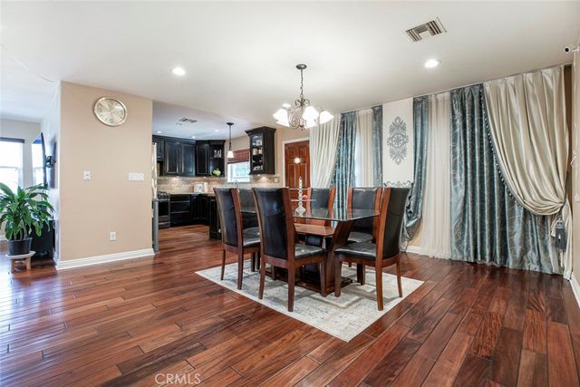 7129 Forbes Avenue, Van Nuys, CA 91406