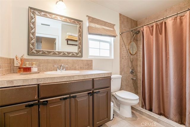 7129 Forbes Avenue, Van Nuys, CA 91406