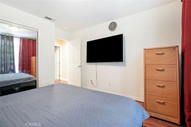 7129 Forbes Avenue, Van Nuys, CA 91406