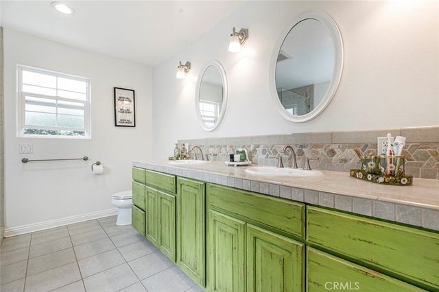 7129 Forbes Avenue, Van Nuys, CA 91406