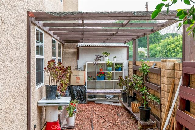 7129 Forbes Avenue, Van Nuys, CA 91406