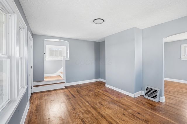 1837 Robert Street, Columbus, OH 43224