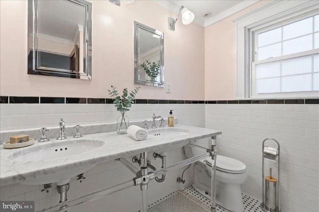 532 W UNIVERSITY PKWY, Baltimore, MD 21210