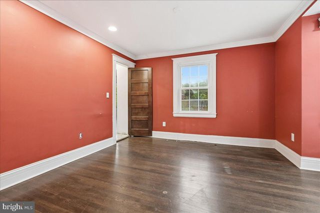 532 W UNIVERSITY PKWY, Baltimore, MD 21210