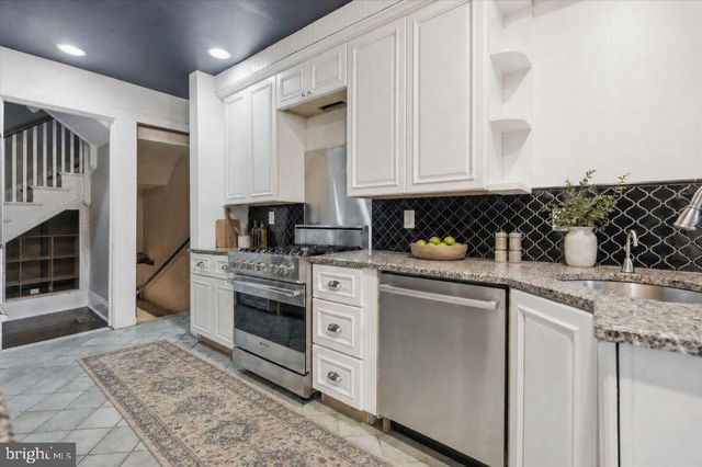 532 W UNIVERSITY PKWY, Baltimore, MD 21210