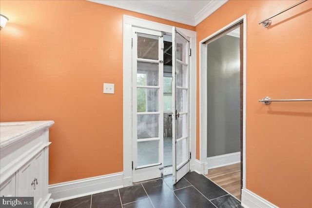 532 W UNIVERSITY PKWY, Baltimore, MD 21210