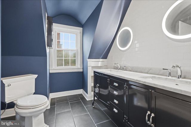 532 W UNIVERSITY PKWY, Baltimore, MD 21210