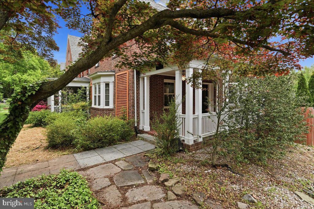 532 W UNIVERSITY PKWY, Baltimore, MD 21210