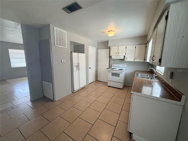 614 LARRY DRIVE, Deland, FL 32724