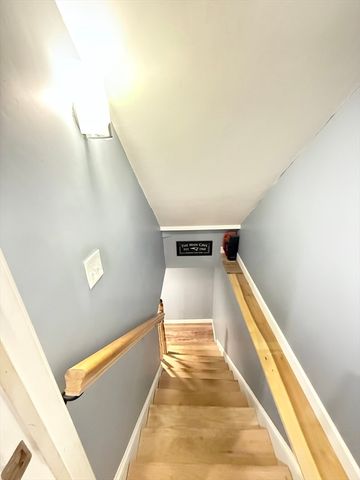 7 Central St, Saugus, MA 01906