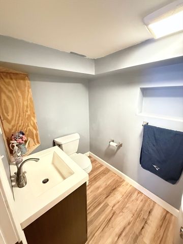 7 Central St, Saugus, MA 01906