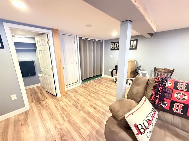 7 Central St, Saugus, MA 01906