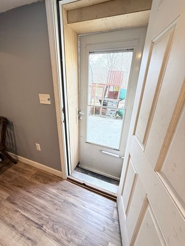 7 Central St, Saugus, MA 01906