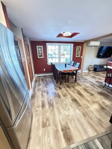 7 Central St, Saugus, MA 01906