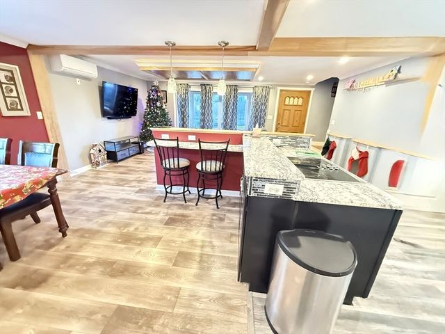 7 Central St, Saugus, MA 01906