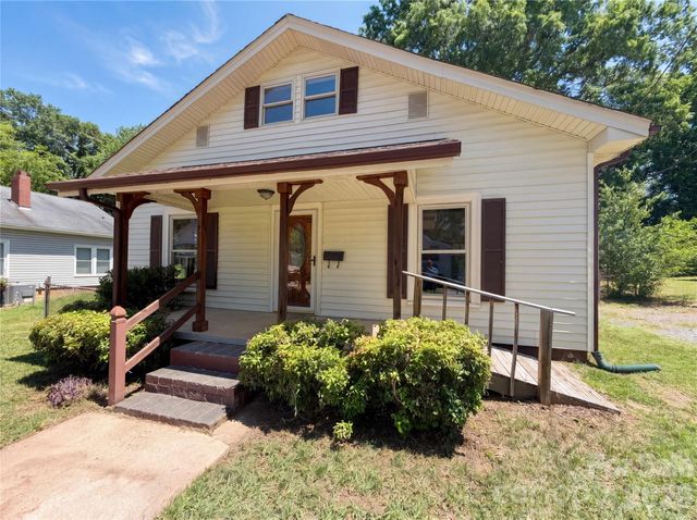 406 Dingler Avenue, Mooresville, NC 28115