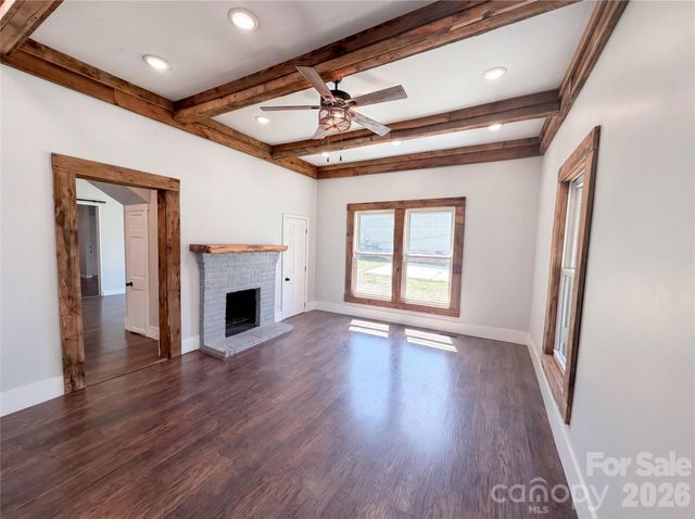 406 Dingler Avenue, Mooresville, NC 28115