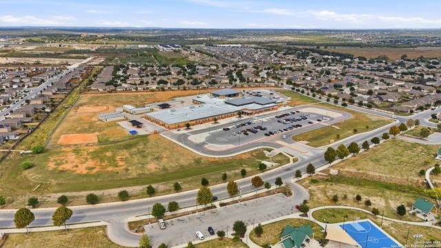 12251 Siragusa, San Antonio, TX 78252