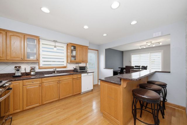 8512 Natchez Avenue, Burbank, IL 60459