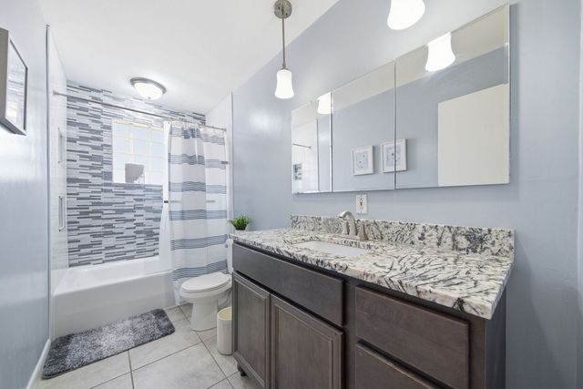 8512 Natchez Avenue, Burbank, IL 60459