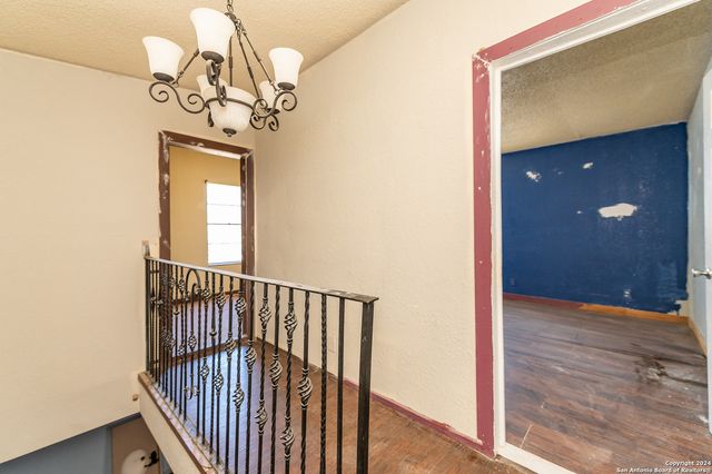 989 Oil Well Road, Pipe Creek, TX 78063