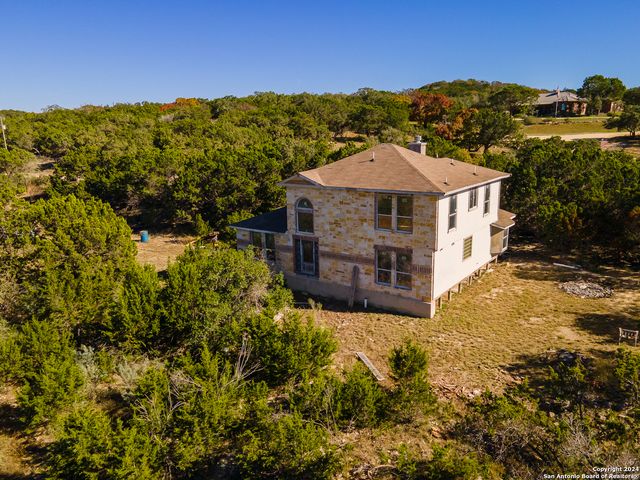 989 Oil Well Road, Pipe Creek, TX 78063