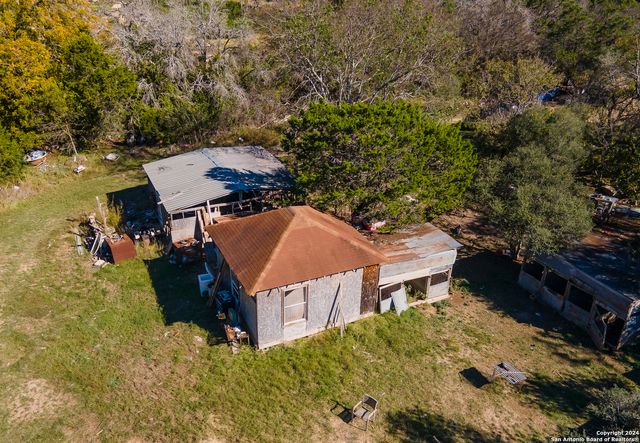989 Oil Well Road, Pipe Creek, TX 78063