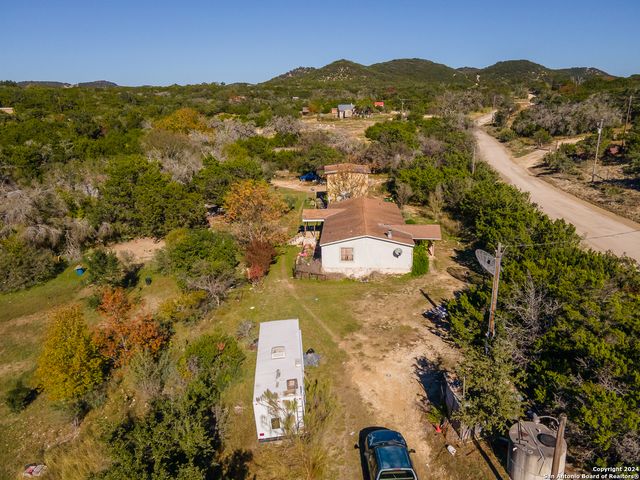989 Oil Well Road, Pipe Creek, TX 78063
