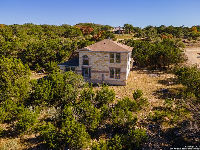 989 Oil Well Road, Pipe Creek, TX 78063