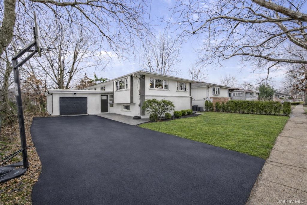 1016 Westwood Road, Woodmere, NY 11598 — photo 2