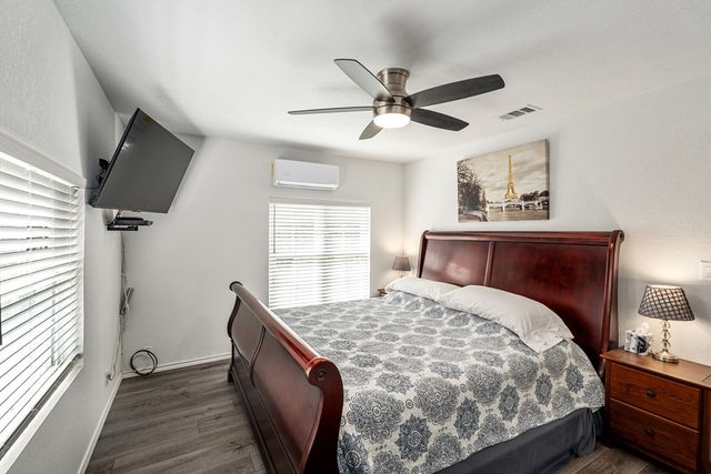 105 Tarno Lane, Gun Barrel City, TX 75156