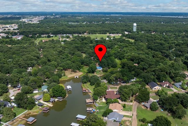 105 Tarno Lane, Gun Barrel City, TX 75156
