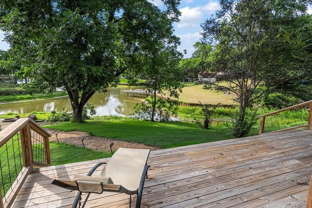 105 Tarno Lane, Gun Barrel City, TX 75156