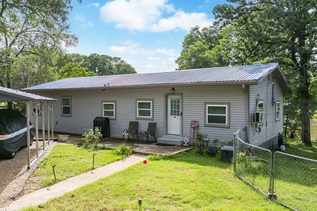 105 Tarno Lane, Gun Barrel City, TX 75156