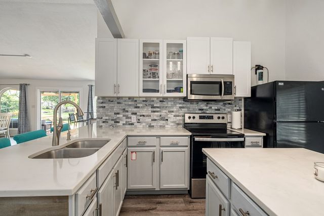 105 Tarno Lane, Gun Barrel City, TX 75156