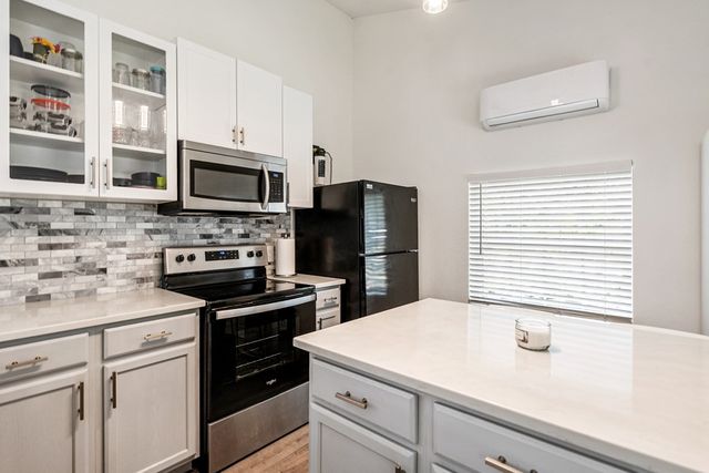 105 Tarno Lane, Gun Barrel City, TX 75156