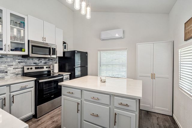 105 Tarno Lane, Gun Barrel City, TX 75156