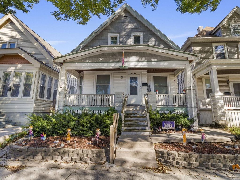 2444 S 29th STREET, Milwaukee, WI 53215