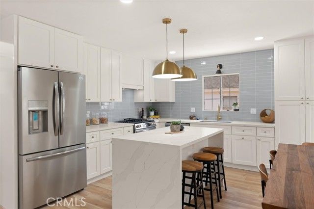 5732 Hillcrest Drive, Los Angeles, CA 90043