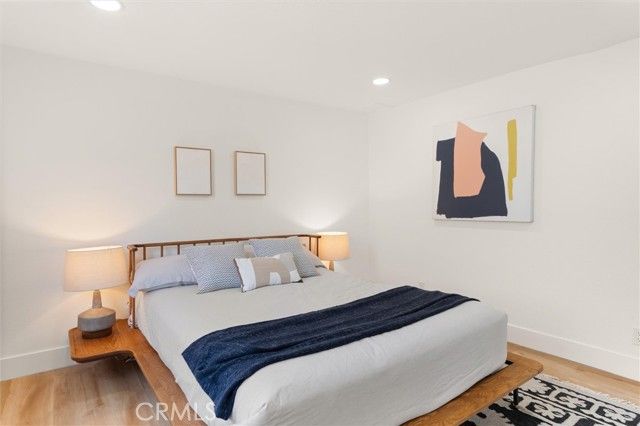 5732 Hillcrest Drive, Los Angeles, CA 90043