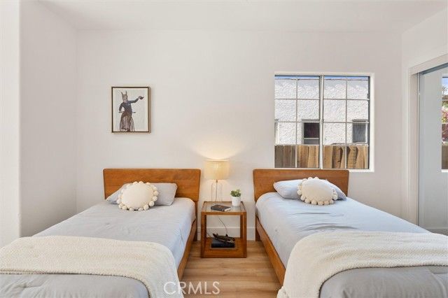 5732 Hillcrest Drive, Los Angeles, CA 90043